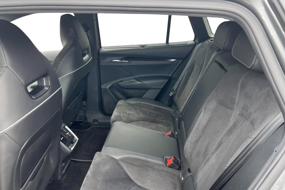 Skoda Enyaq 80x iV Sportline Maxx 5d