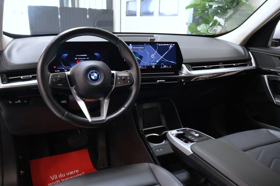 BMW iX1 eDrive20 X-Line 5d