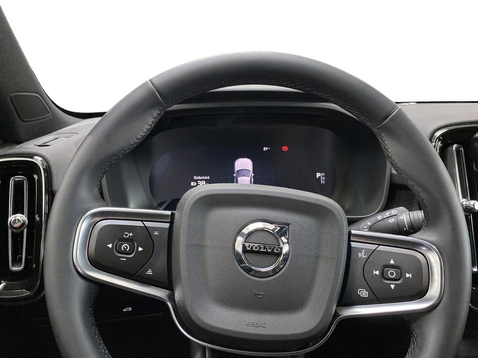 Volvo EX40 Extended Range Plus 5d