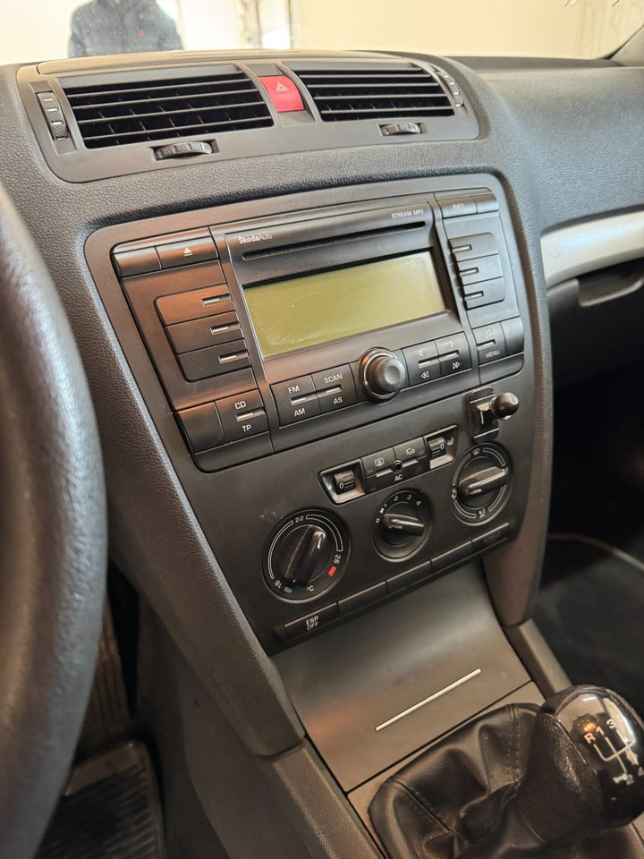 Skoda Octavia 1,9 TDi Ambiente 5d