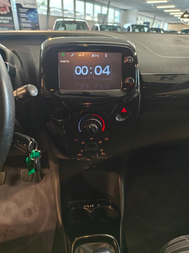 Peugeot 108 1,0 e-VTi 69 Allure 5d