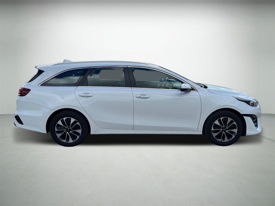 Kia Ceed 1,6 PHEV Prestige SW DCT 5d