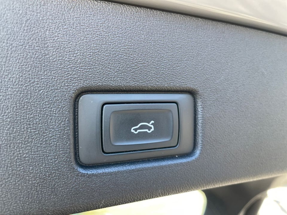 Audi Q4 e-tron 40  5d