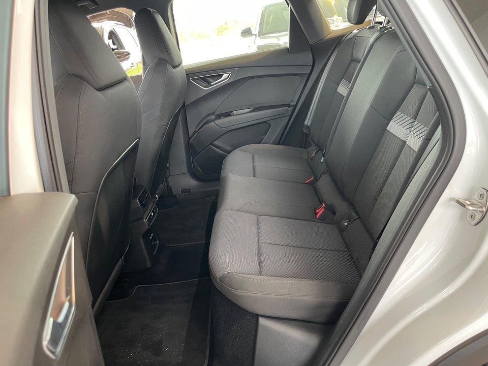 Audi Q4 e-tron 40 Advanced Sportback 5d