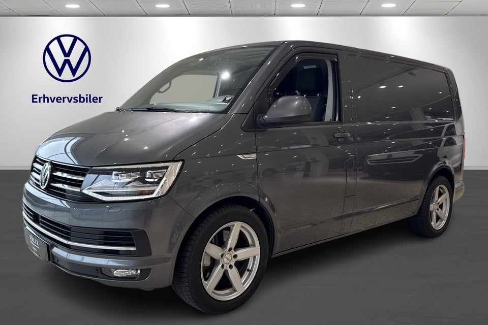 VW Transporter 2,0 TDi 204 Kassevogn DSG kort