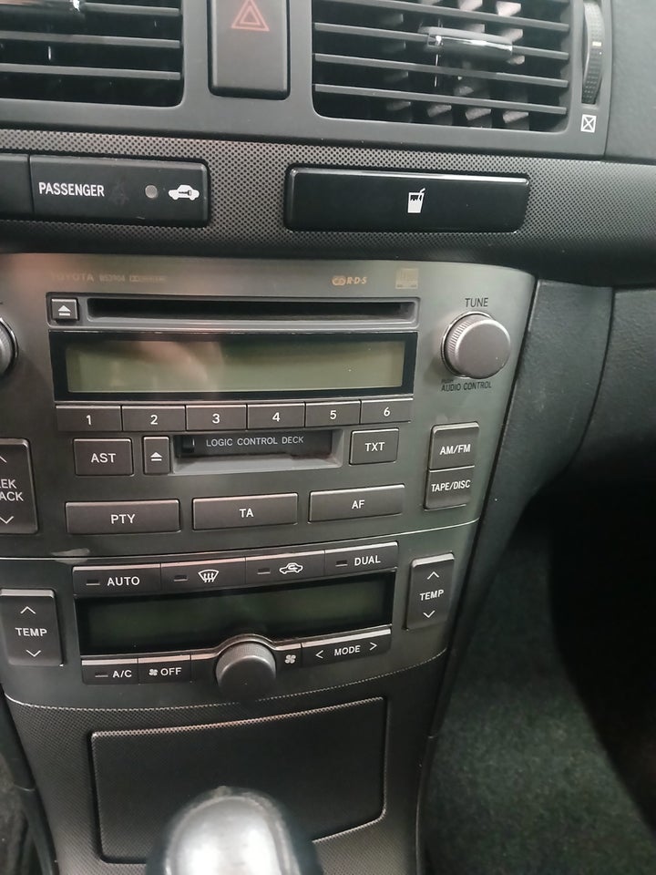 Toyota Avensis 1,8 VVT-i Sol 4d