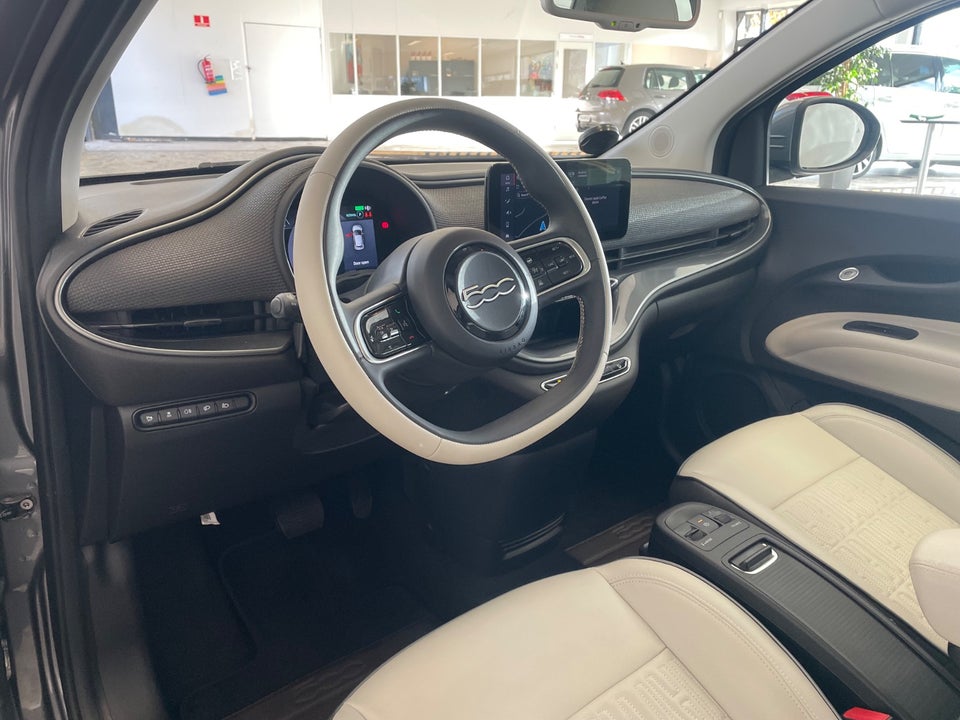 Fiat 500e 42 la Prima 3d