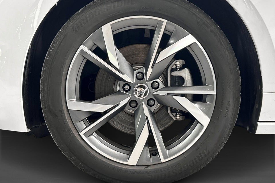 Skoda Enyaq 85x iV Sportline 5d