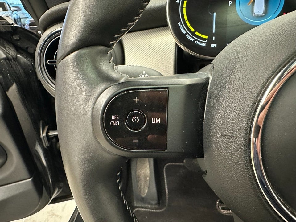 MINI Cooper SE Yours Trim 3d