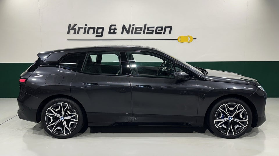 BMW iX xDrive40 Sport 5d