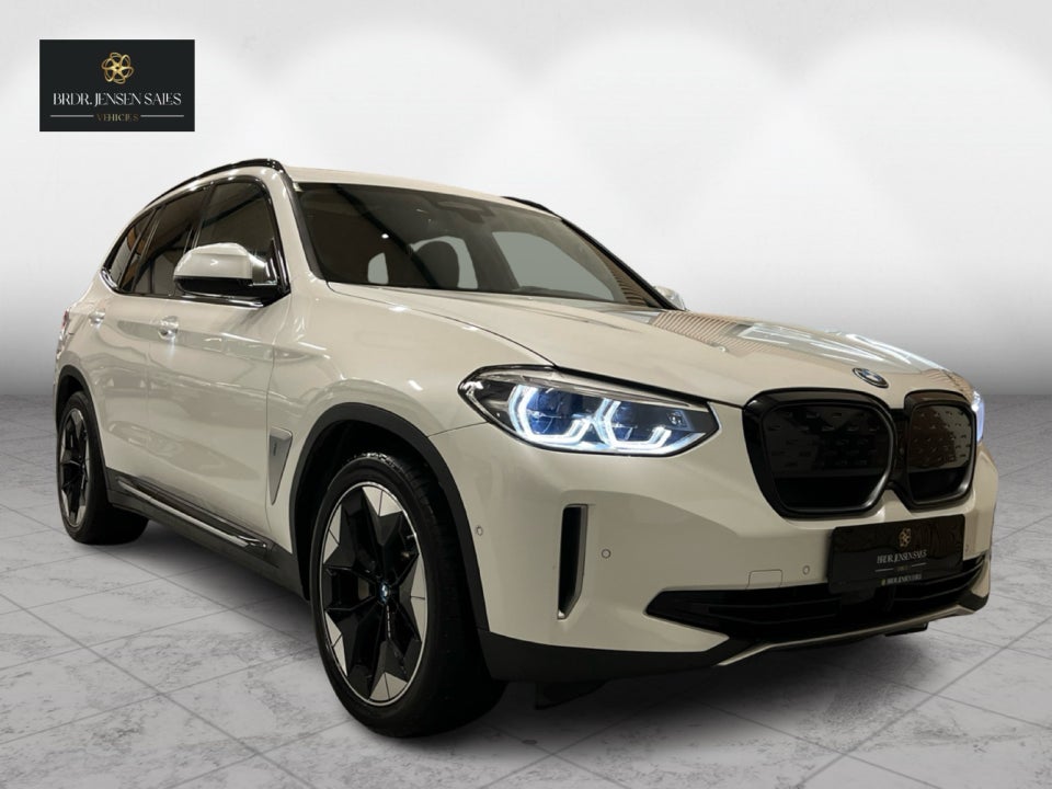 BMW iX3 Charged Impressive 5d