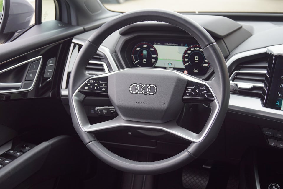 Audi Q4 e-tron 40  5d