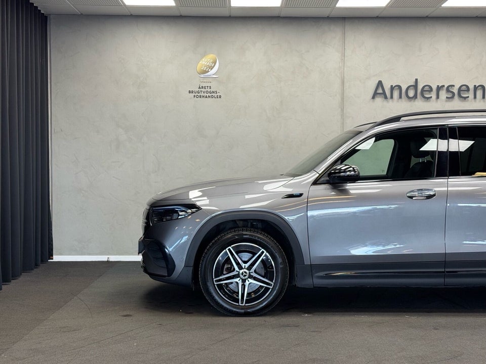 Mercedes EQB300 AMG Line 4Matic 7prs 5d