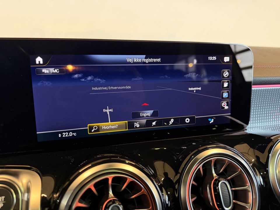 Mercedes EQB300 AMG Line 4Matic 5d