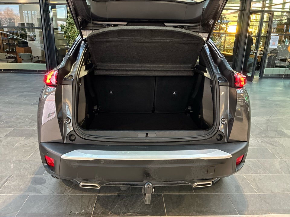 Peugeot 2008 1,2 PureTech 130 Selection EAT8 5d