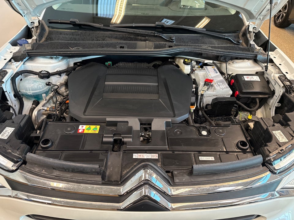 Citroën ë-C4 X 50 Shine 4d