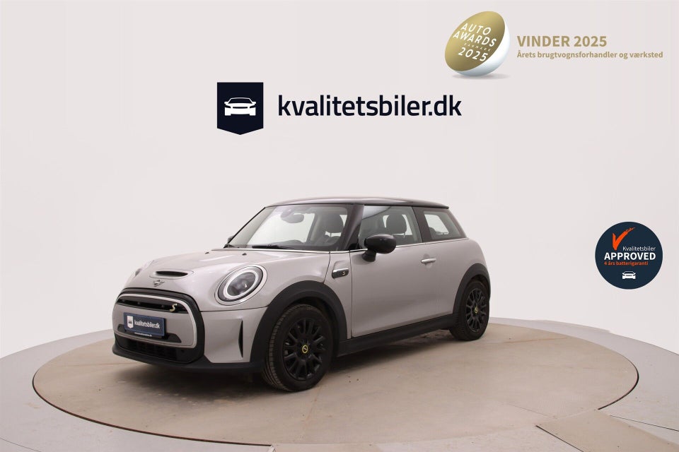 MINI Cooper SE Essential 3d
