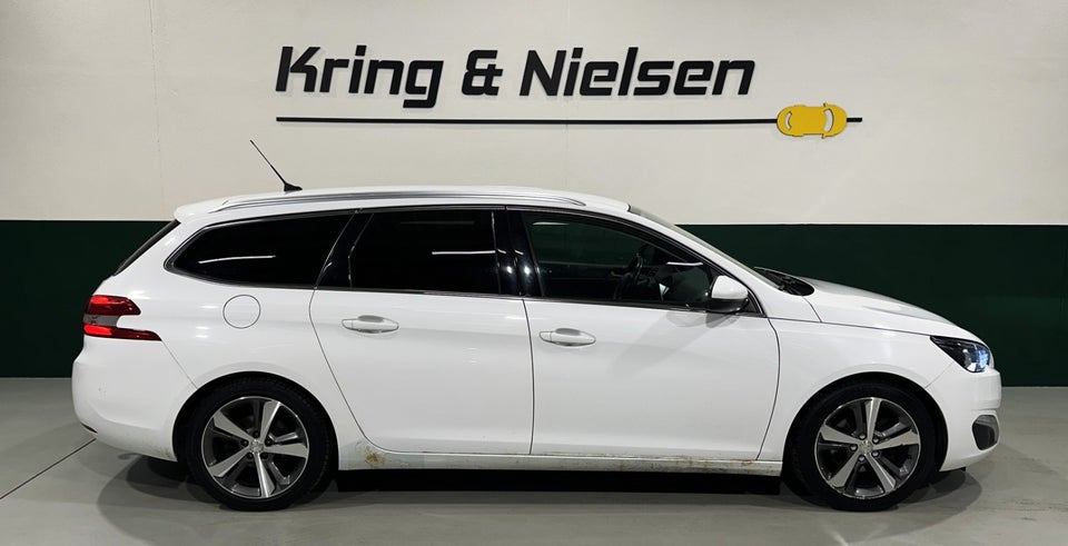 Peugeot 308 1,6 BlueHDi 120 Style SW 5d