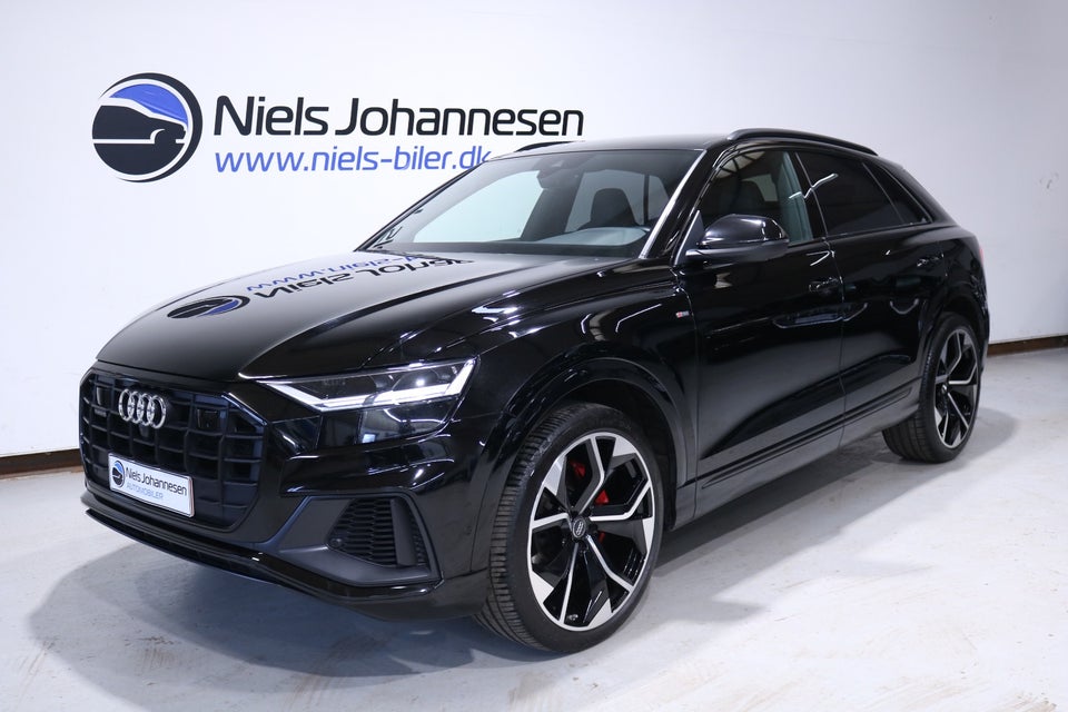 Audi Q8 50 TDi S-line quattro Tiptr. 5d