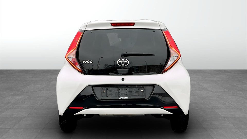 Toyota Aygo 1,0 VVT-i x-press 5d