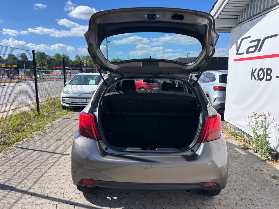 Toyota Yaris 1,0 VVT-i T2 Komfort 5d