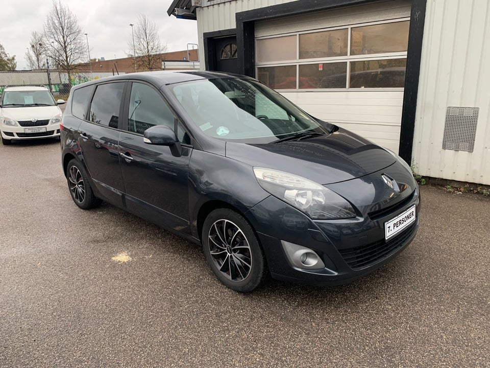 Renault Grand Scenic III 1,6 16V Expression 7prs 5d