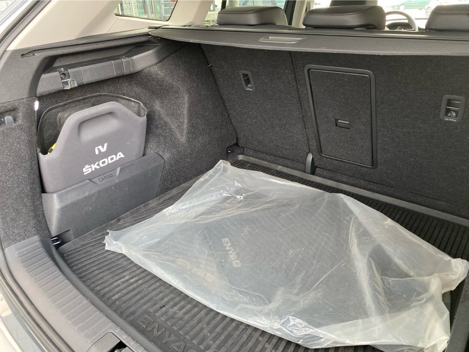 Skoda Enyaq 80 iV Suite 5d