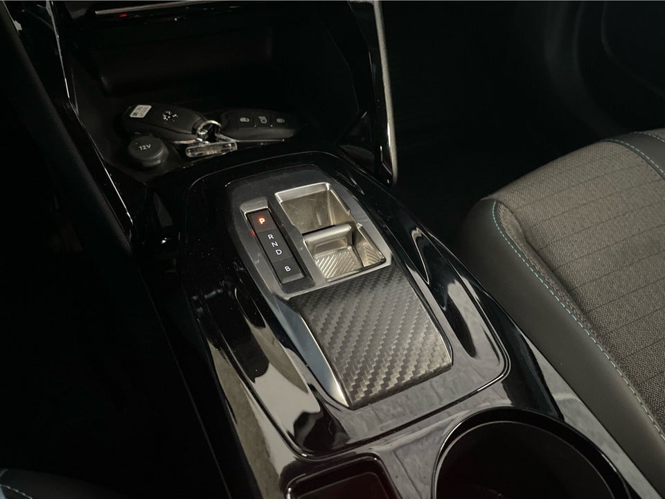 Peugeot e-2008 50 Allure 5d