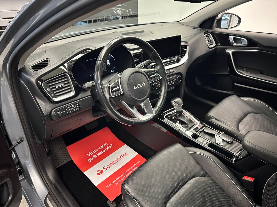 Kia Ceed 1,6 PHEV Upgrade Premium SW DCT 5d