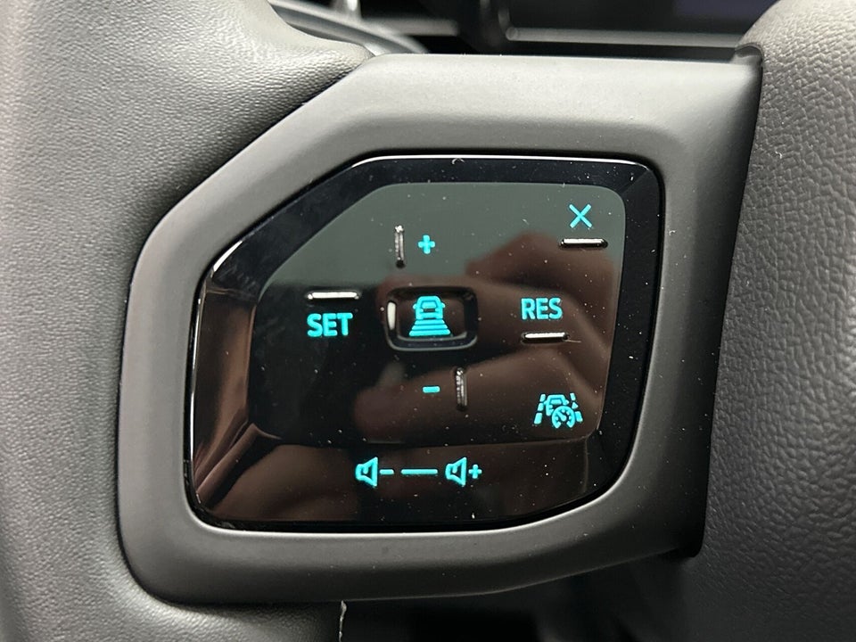 Ford Explorer 82 Premium Extended Range 5d