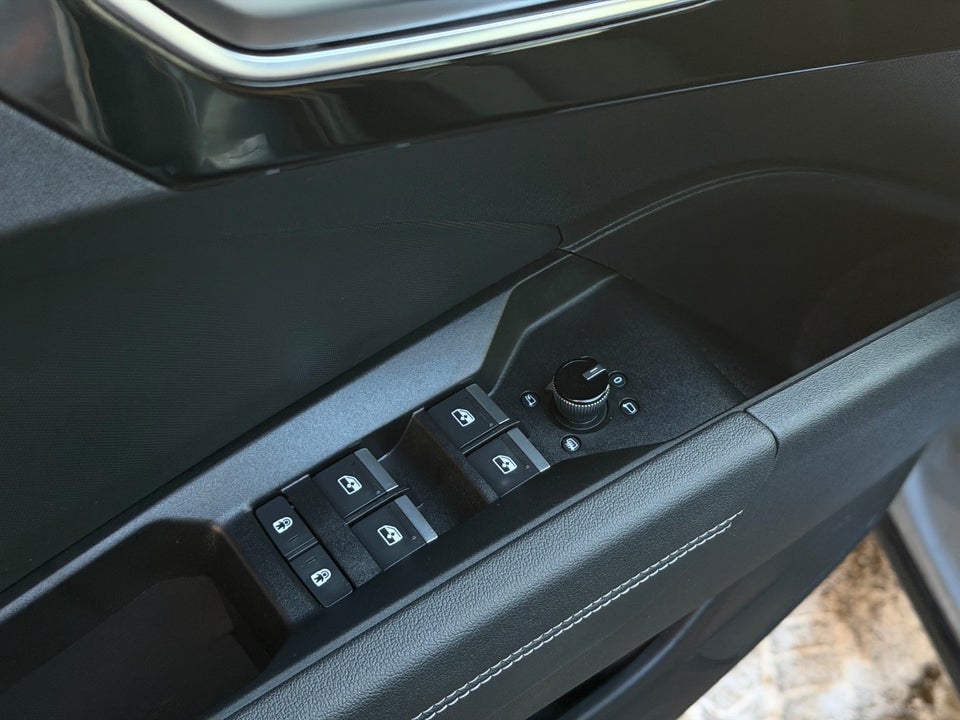 Audi Q4 e-tron 40 Advanced 5d