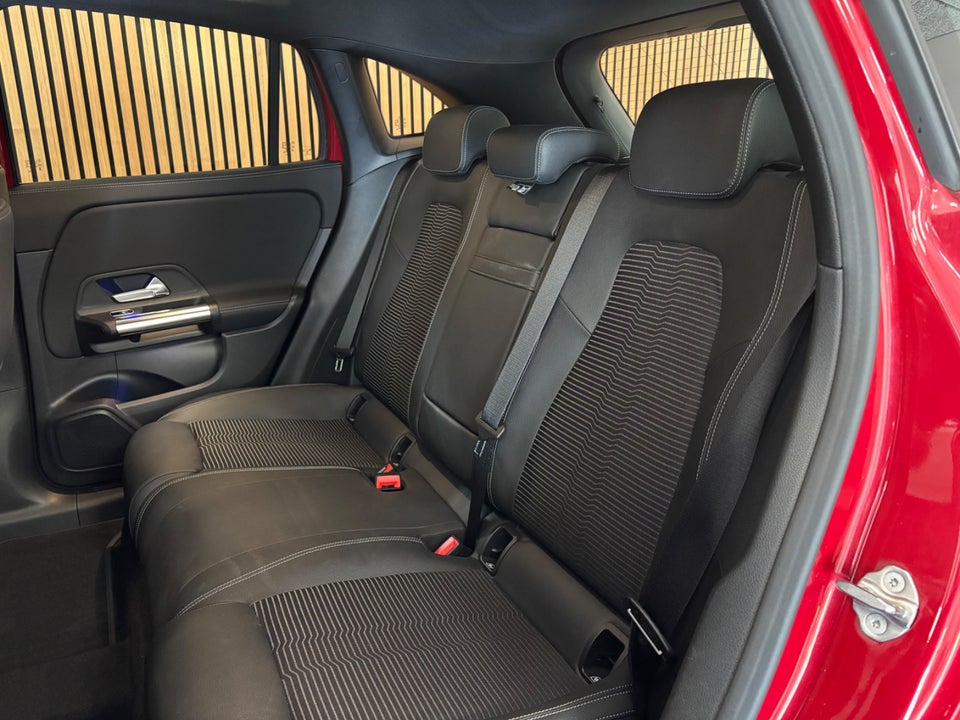 Mercedes EQA250 Progressive 5d