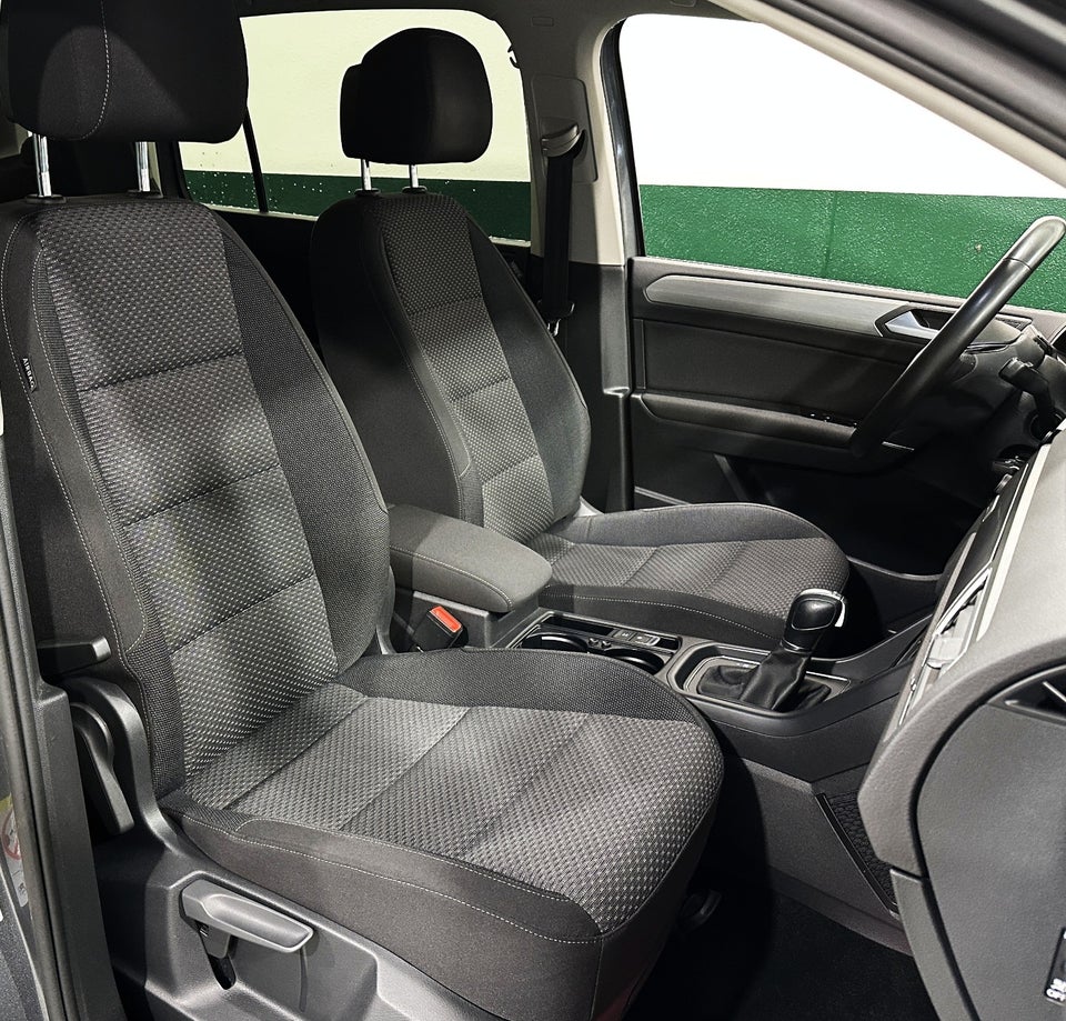 VW Touran 1,6 TDi 115 Comfortline DSG 7prs 5d