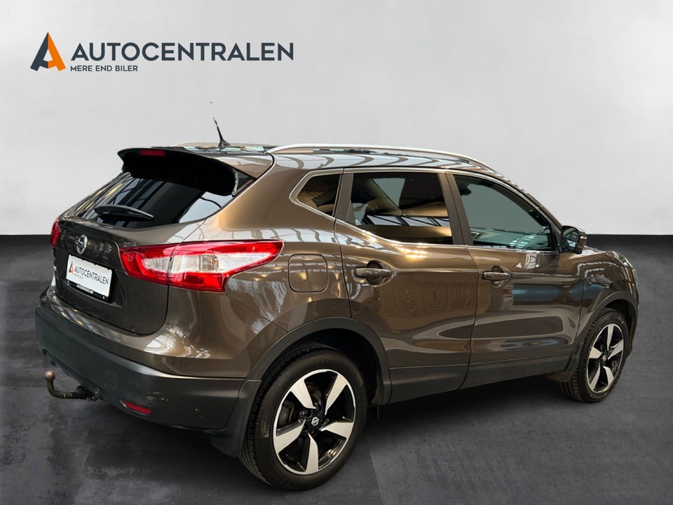 Nissan Qashqai 1,6 Dig-T 163 N-Connecta 5d