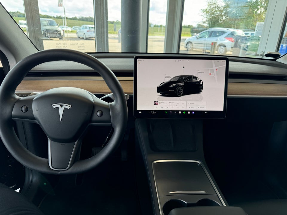 Tesla Model Y Long Range AWD 5d