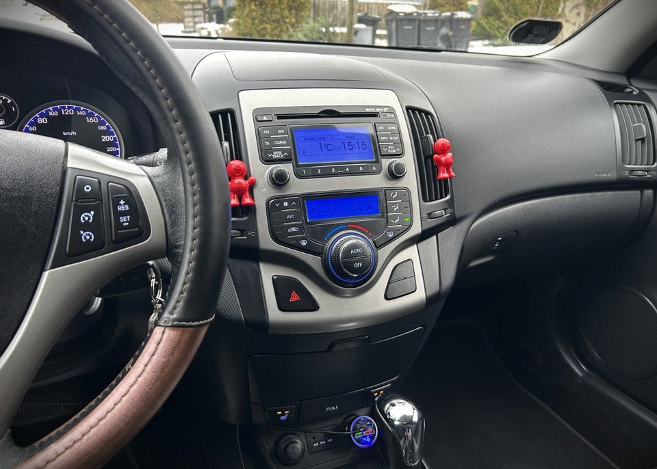 Hyundai i30 1,6 CRDi 128 Comfort CW aut. Van 5d