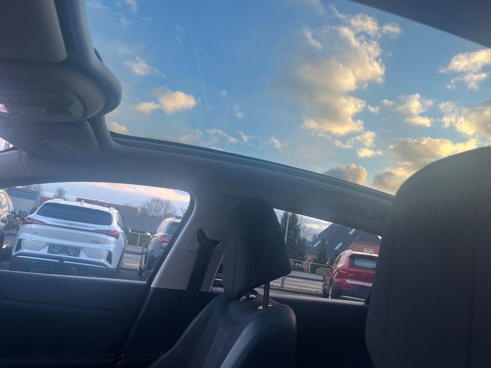 Peugeot 308 1,6 BlueHDi 120 Allure Sky 5d