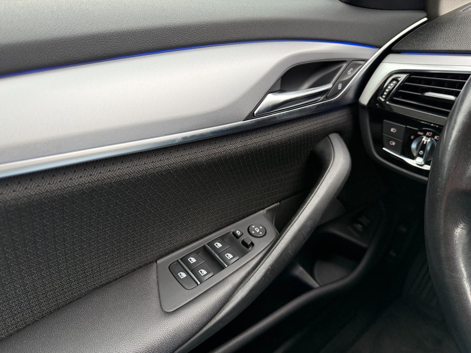 BMW 520i 2,0 Touring aut. 5d