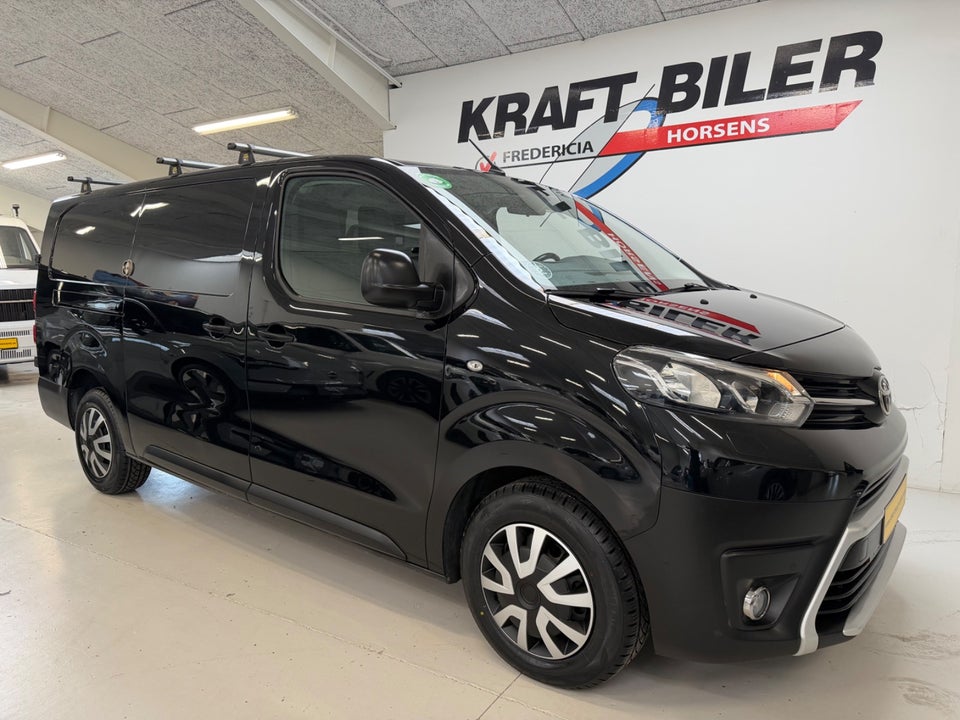 Toyota ProAce 2,0 D 120 Long Comfort Master aut. 5d