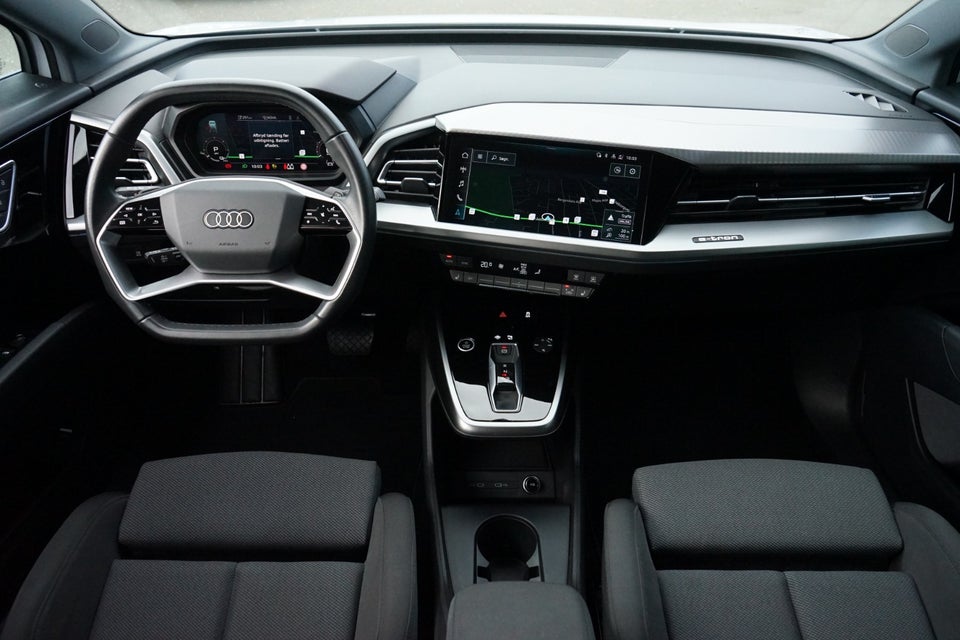 Audi Q4 e-tron 40 S-line 5d