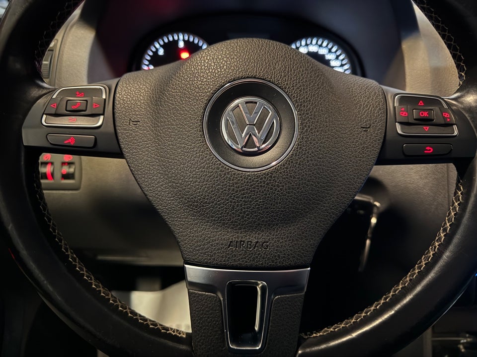 VW Touran 1,6 TDi 105 Match BMT 7prs 5d