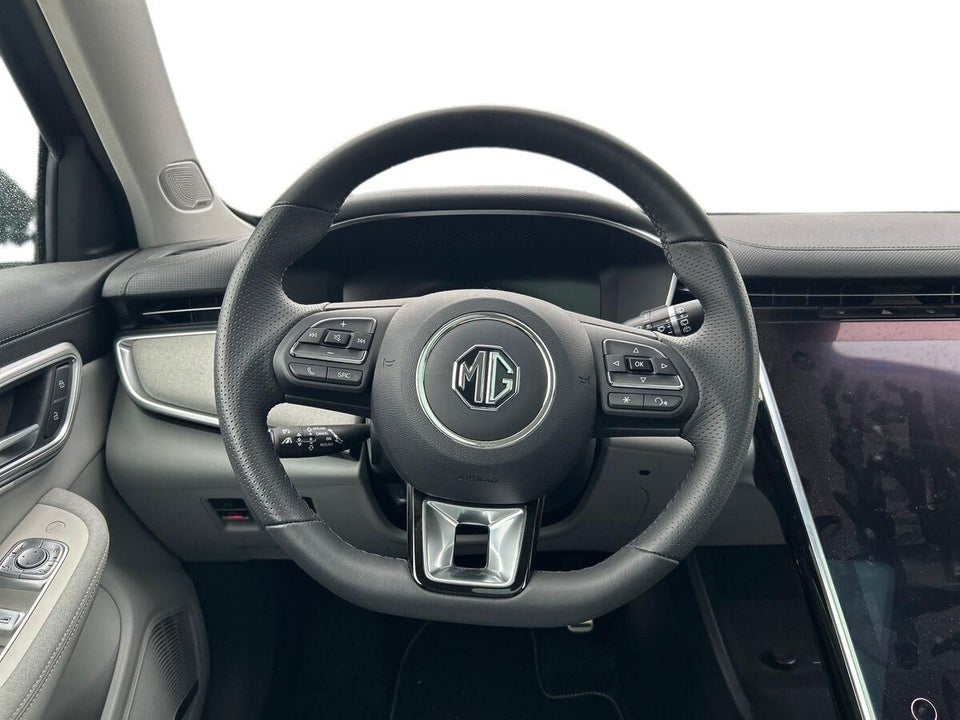 MG Marvel R Performance 5d