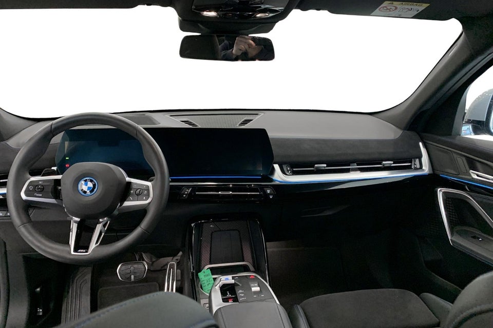BMW iX2 eDrive20 M-Sport Pro 5d
