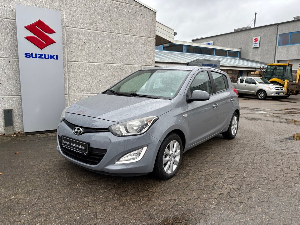 Hyundai i20 1,25 Classic XTR 5d