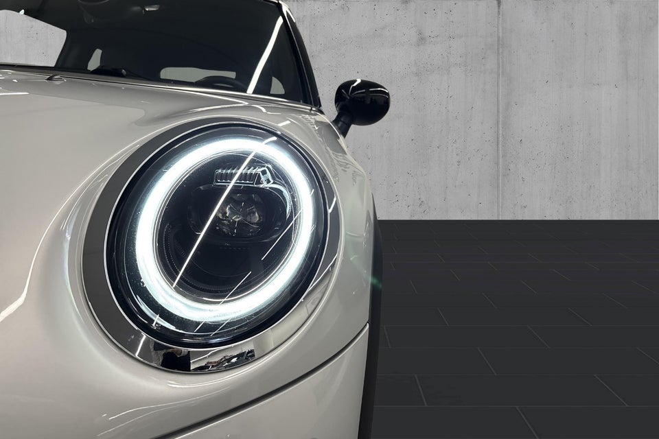 MINI Cooper SE Classic Trim 3d