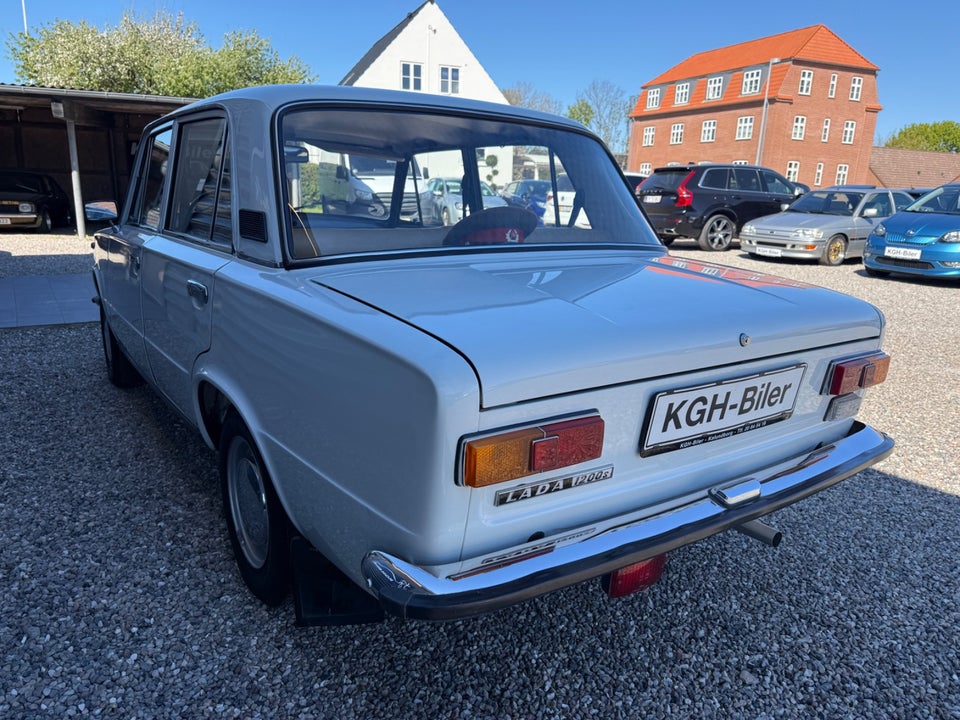Lada 1200 1,2 S 4d