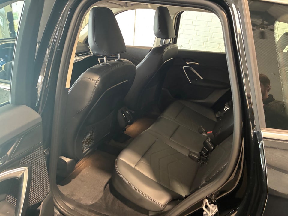 BMW iX1 xDrive30 X-Line 5d