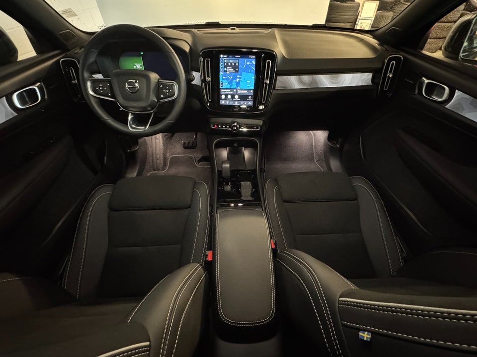 Volvo EX40 Twin Performance Ultra Black Edition 5d