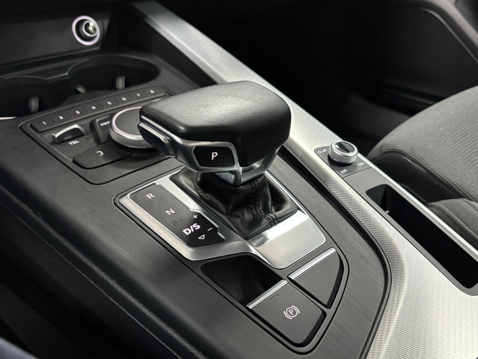 Audi A4 40 TFSi Sport Prestige Avant S-tr. 5d