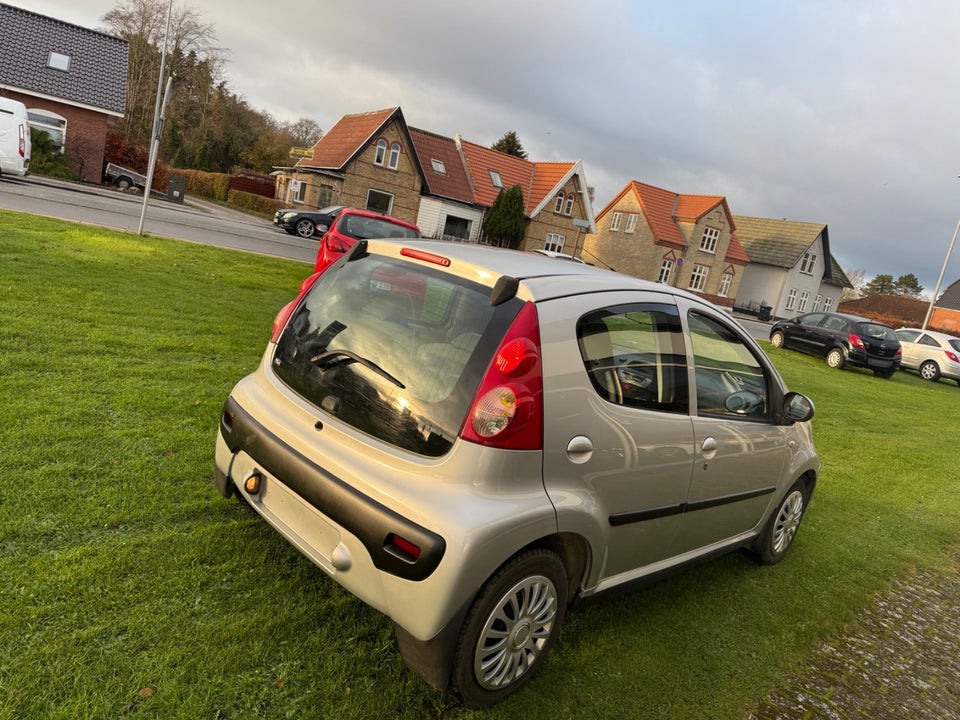 Peugeot 107 1,0 Trendy 5d